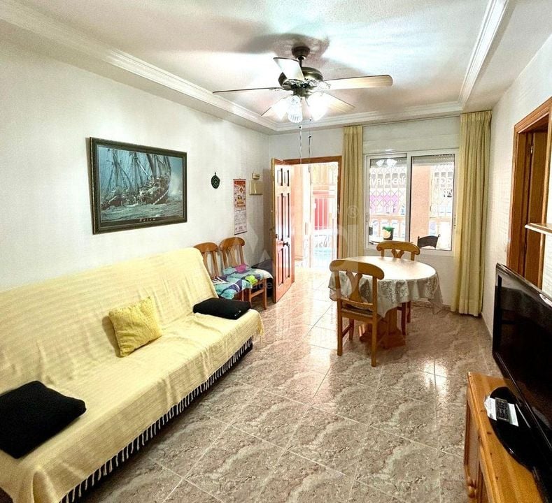 Apartamento de 3 habitaciones en Torrevieja - AG151551 - Foto - 1