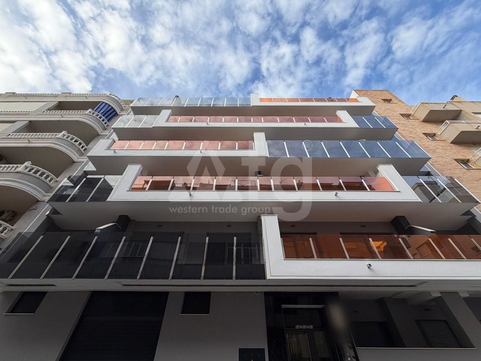 Apartamento de 3 habitaciones en Torrevieja - AG151591 - Foto - 1