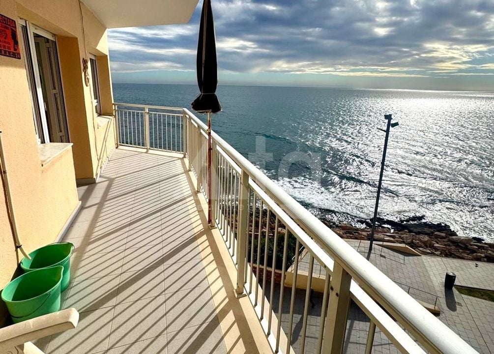 Appartement in Torrevieja, 4 slaapkamers  - AG151660 - Foto - 1