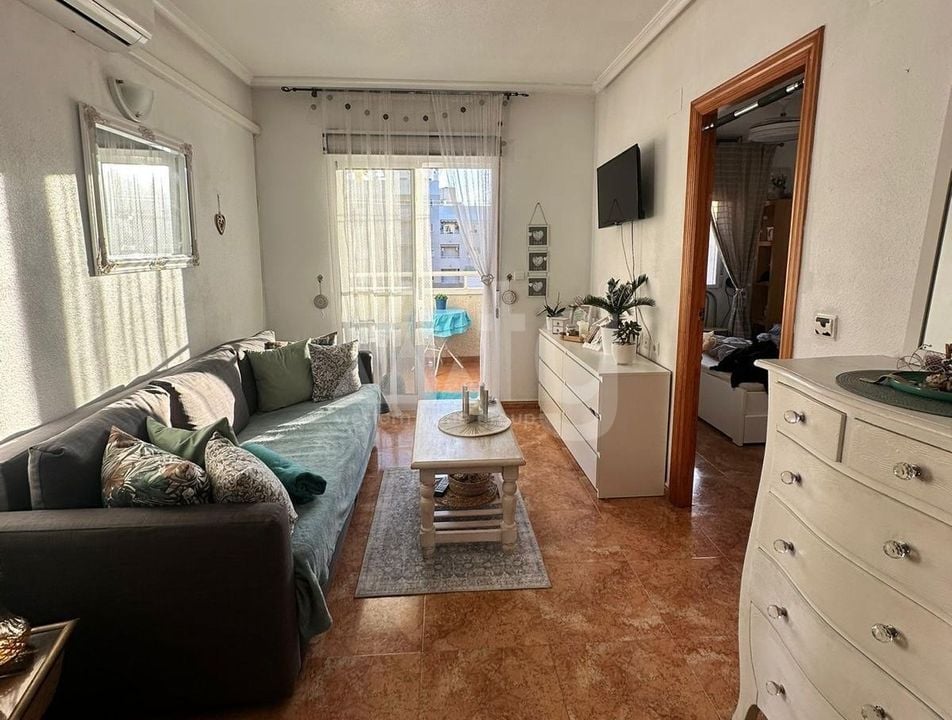 Appartement de 1 chambre à Torrevieja - AG151744 - Photo - 1