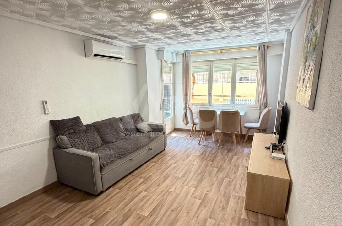 Appartement de 3 chambres à Torrevieja - AG152857 - Photo - 1