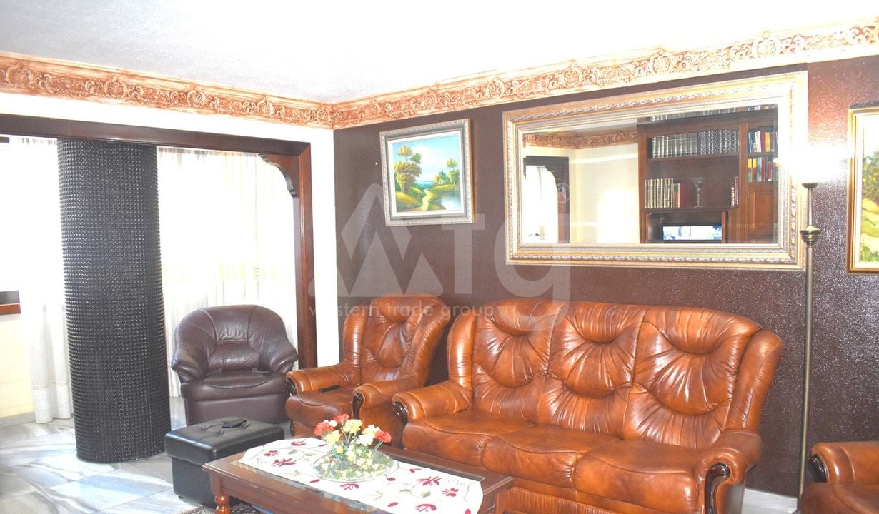 - JL157181 - Photo - 1