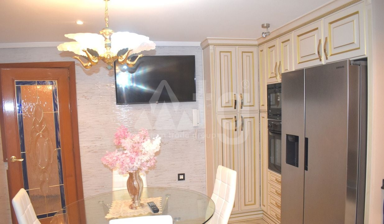 - JL157181 - Photo - 11