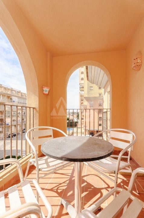 2 Schlafzimmer Appartement in Torrevieja - CBE98016 - Foto - 14