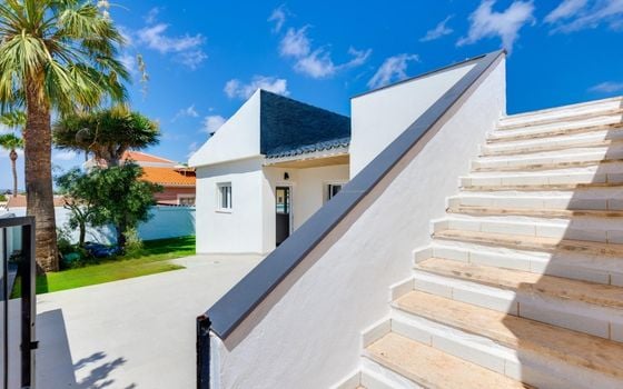4 bedroom Villa in Torrevieja - SHL101737 - Photo - Small - 26