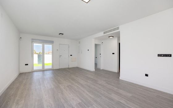 4 bedroom Villa in Torrevieja - SHL101737 - Photo - Small - 10