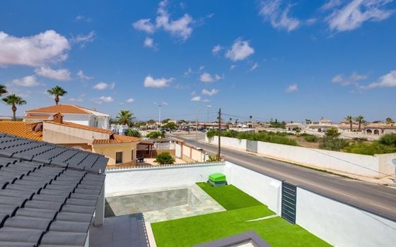 4 bedroom Villa in Torrevieja - SHL101737 - Photo - Small - 25