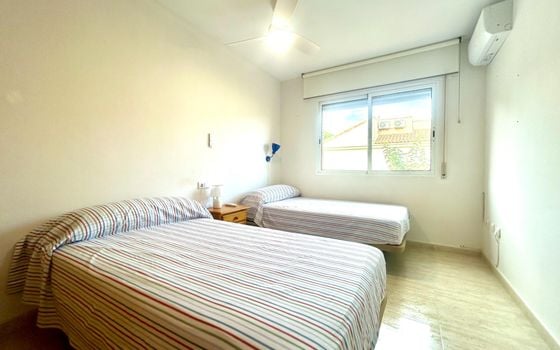 3 bedroom Villa in Orihuela Costa - URE103101 - Photo - Small - 13