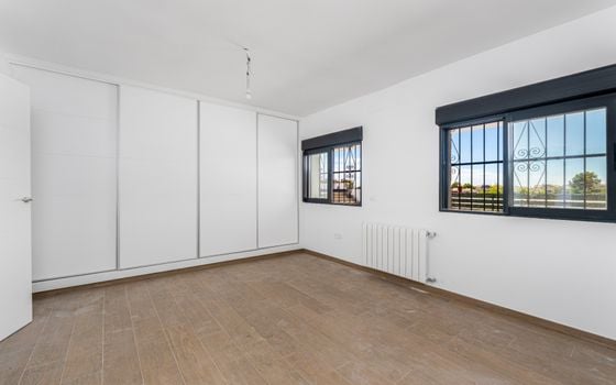 4 bedroom Villa in La Nucia - CGN105754 - Photo - Small - 9