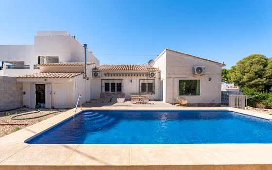 3 bedroom Villa in Albir - CGN105755 - Photo - 1