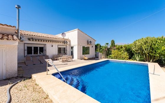 3 bedroom Villa in Albir - CGN105755 - Photo - Small - 16