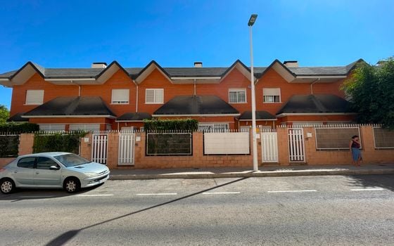 4 bedroom Townhouse in Elche - SLN106857 - Photo - 2