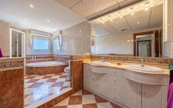 5 bedroom Villa in Benidorm - CGN107227 - Photo - Small - 11