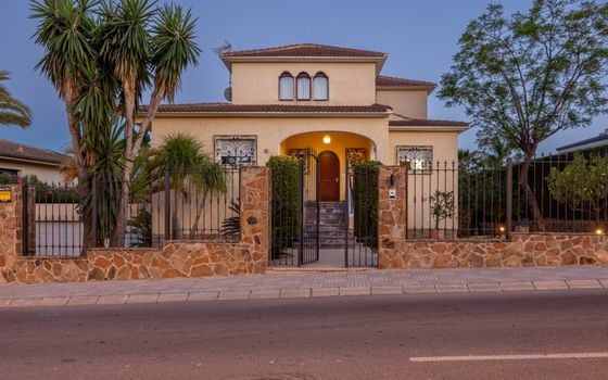 5 bedroom Villa in Benidorm - CGN107227 - Photo - Small - 32