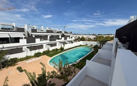 Penthouse de 2 chambres à Torrevieja - RCJ147369 - Photo - 1