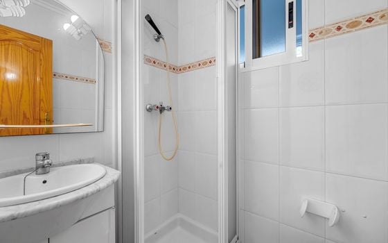 Appartement de 3 chambres à Torrevieja - CBB110454 - Photo - Small - 19