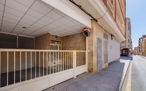 Appartement de 3 chambres à Torrevieja - MRS111082 - Photo - Small - 35