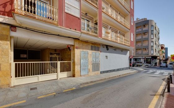 Appartement de 3 chambres à Torrevieja - MRS111082 - Photo - Small - 36