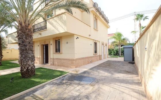 4 bedroom Villa in Cabo Roig - CRR111105 - Photo - Small - 27