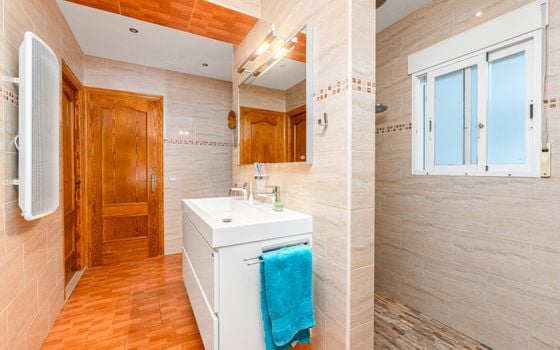 4 bedroom Villa in La Nucia - CGN112351 - Photo - Small - 13