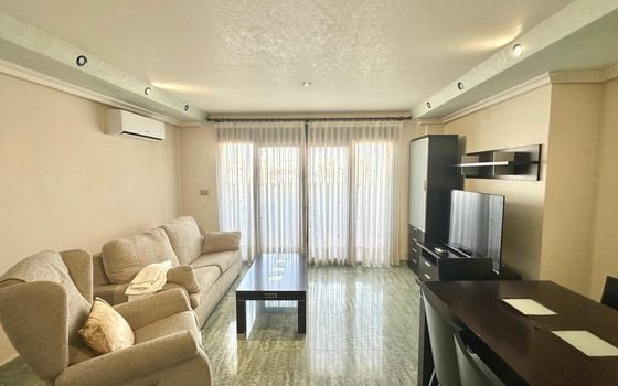 2 bedroom Penthouse in Torrevieja - CT112658 - Photo - 3