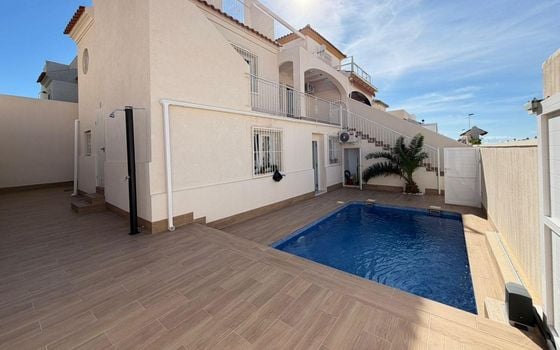 Villa de 4 chambres à Torrevieja - SV115658 - Photo - 1