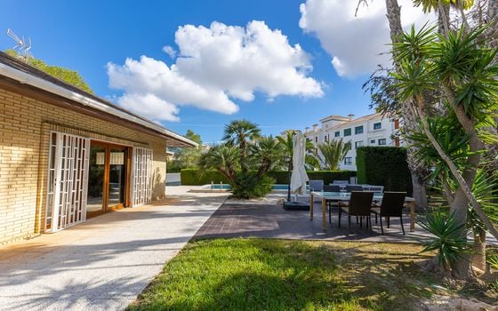 5 bedroom Villa in Orihuela Costa - B115889 - Photo - Small - 40