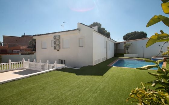 5 bedroom Villa in Los Balcones - SE159988 - Photo - 3