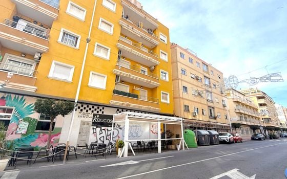 Appartement de 2 chambres à Torrevieja - RCJ147370 - Photo - 1