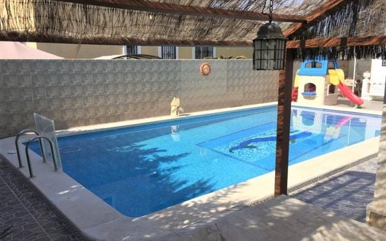 6 bedroom Villa in Torrevieja - ET120898 - Photo - 3