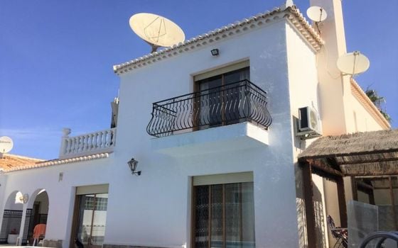 6 bedroom Villa in Torrevieja - ET120898 - Photo - Small - 26