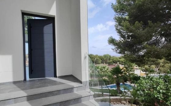6 bedroom Villa in Torrevieja - ET120912 - Photo - Small - 7