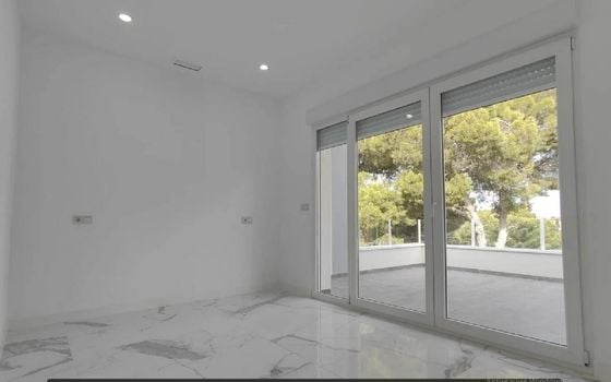 6 bedroom Villa in Torrevieja - ET120912 - Photo - Small - 13