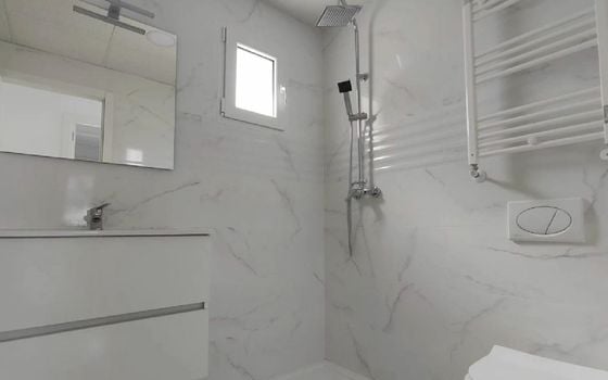 6 bedroom Villa in Torrevieja - ET120912 - Photo - Small - 17