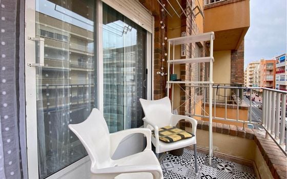 2 bedroom Apartment in Torrevieja - ET120976 - Photo - 1