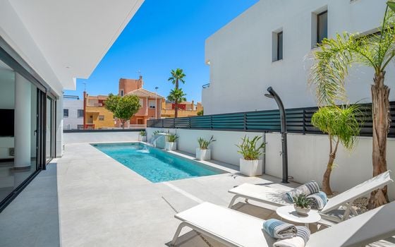 4 Schlafzimmer Villa in Guardamar del Segura - TT139618 - Foto - 4