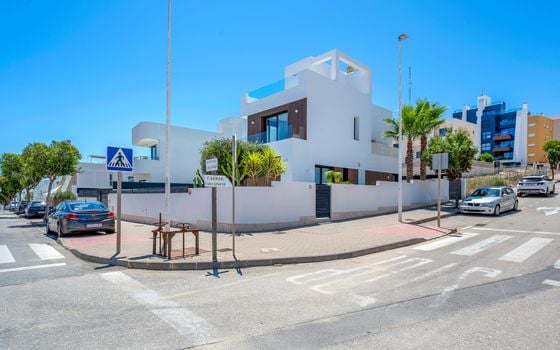Villa   v Guardamar del Segura, 4 ložnice - TT139618 - Foto - Small - 45
