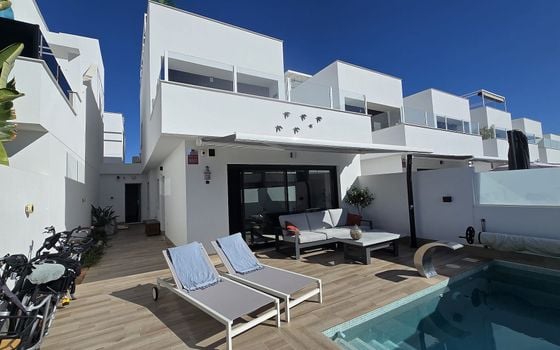 Villa de 3 habitaciones en San Pedro del Pinatar - VDE122729 - Foto - 1