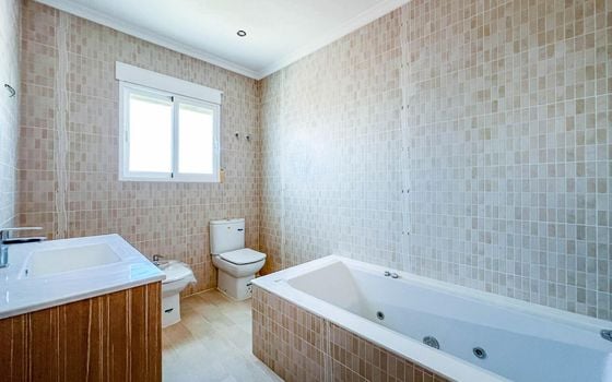 4 bedroom Villa in Alfaz del Pi - ABC125308 - Photo - Small - 31