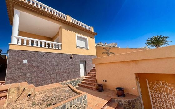 4 bedroom Villa in Alfaz del Pi - ABC125308 - Photo - Small - 44