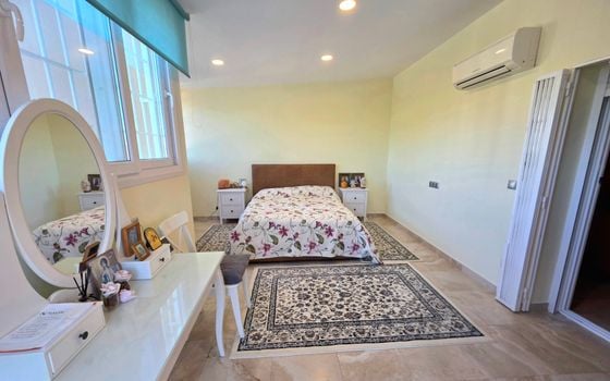 5 bedroom Villa in Torrevieja - NSP126040 - Photo - Small - 11