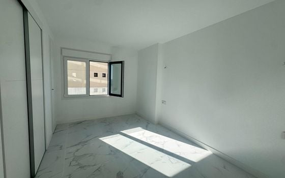3 bedroom Apartment in Punta Prima - LR126281 - Photo - 3