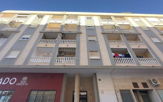 2 bedroom Penthouse in Torrevieja - CT127019 - Photo - 1