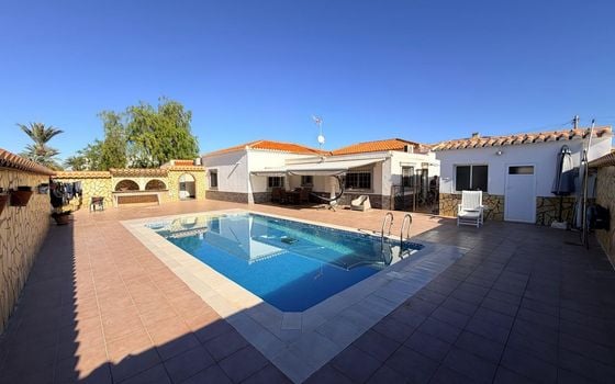 Villa de 4 chambres à Torrevieja - VEC127660 - Photo - 3