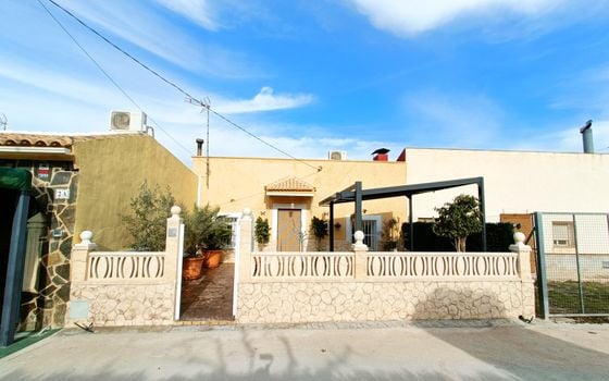 3 bedroom Townhouse in Cañada De La Leña - CNM129332 - Photo - 1