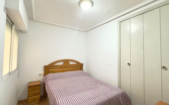Appartement de 2 chambres à Torrevieja - AG151639 - Photo - Small - 10