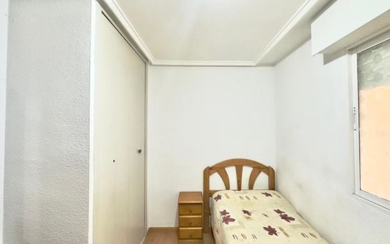 Appartement de 2 chambres à Torrevieja - AG151639 - Photo - Small - 17