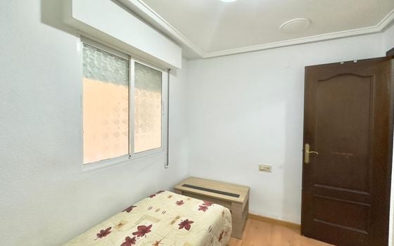 Appartement de 2 chambres à Torrevieja - AG151639 - Photo - Small - 18