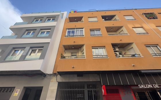 Appartement de 2 chambres à Torrevieja - AG151639 - Photo - 1