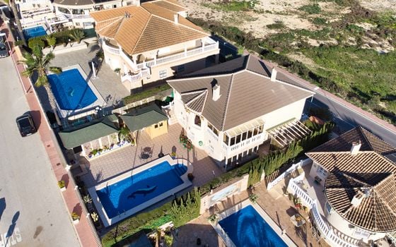 4 bedroom Villa in Ciudad Quesada - IHS131385 - Photo - Small - 37